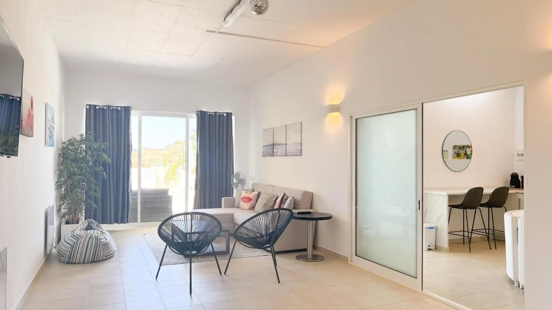 Apartment Modern Studio With Private Pool #1955 Lagos