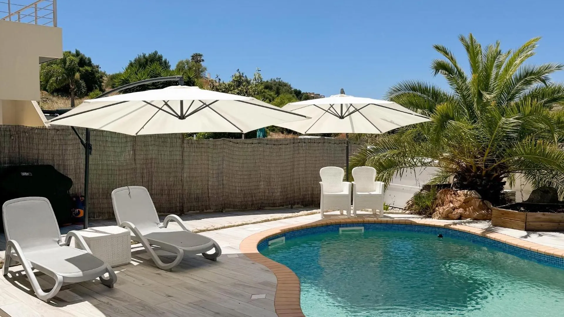 Modern Studio With Private Pool #1955 Lagos